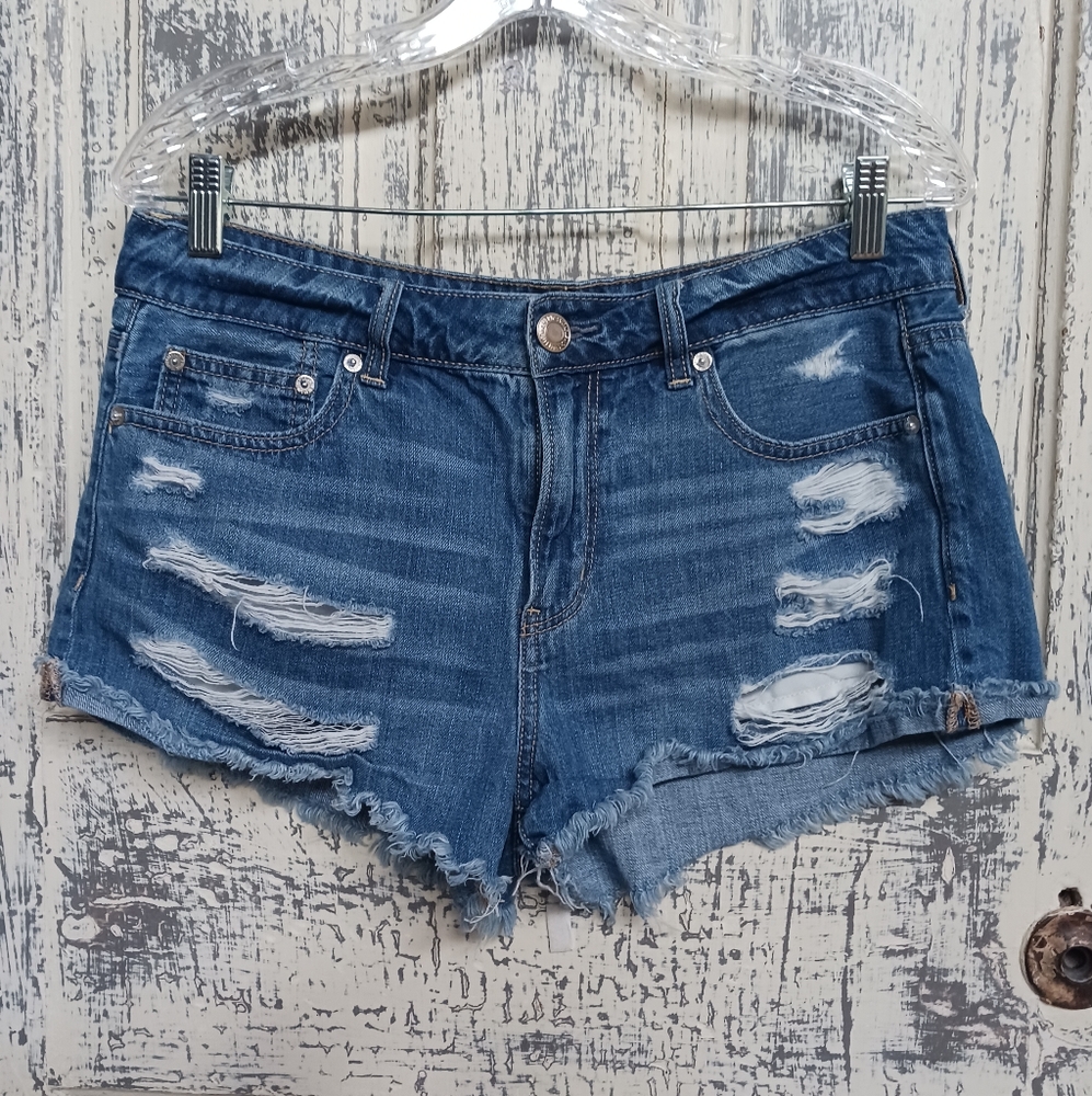 American Eagle Tomgirl Shortie Jean Shorts Size 8 MSRP $60